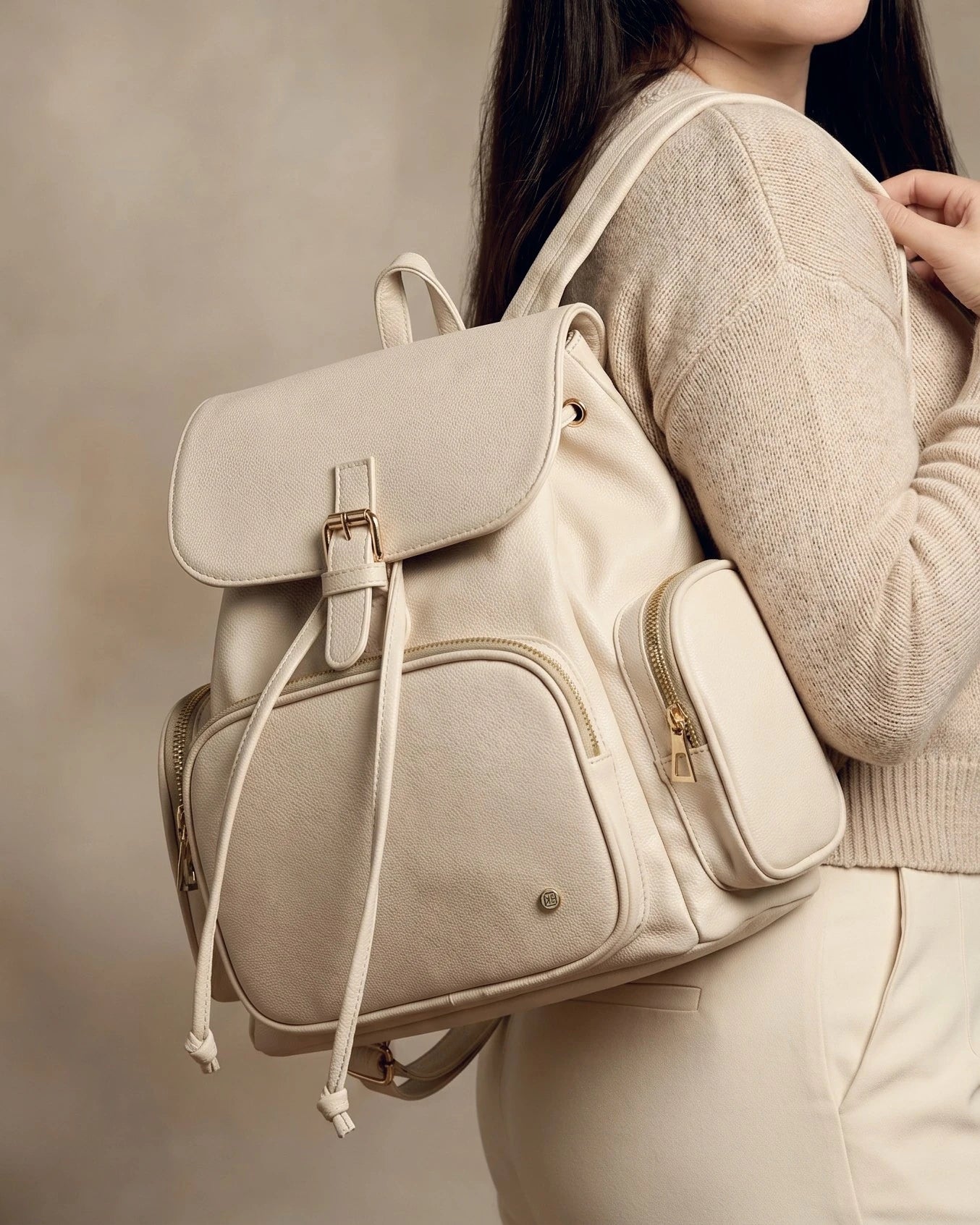 Bolso Morral Casual para Mujer con Herrajes Dorados y Múltiples bolsillos - (Abby)
