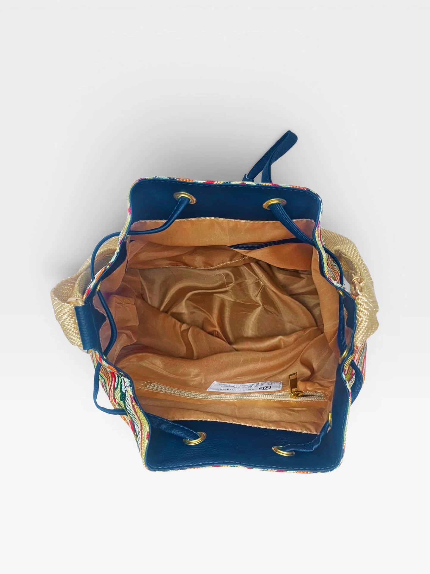 Bolso Bucket Manos Libres con Strap — Aria