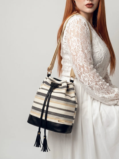 Bolso Bucket Manos Libres con Strap — Aria