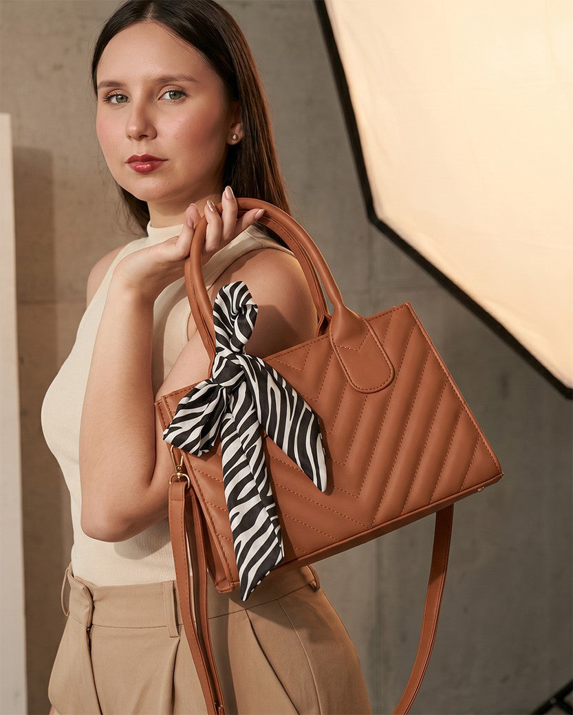 Bolso Satchel Doble Uso con Strap Removible — Issa