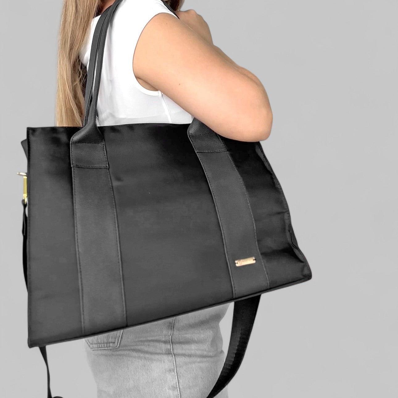 Shopper Laura Negro