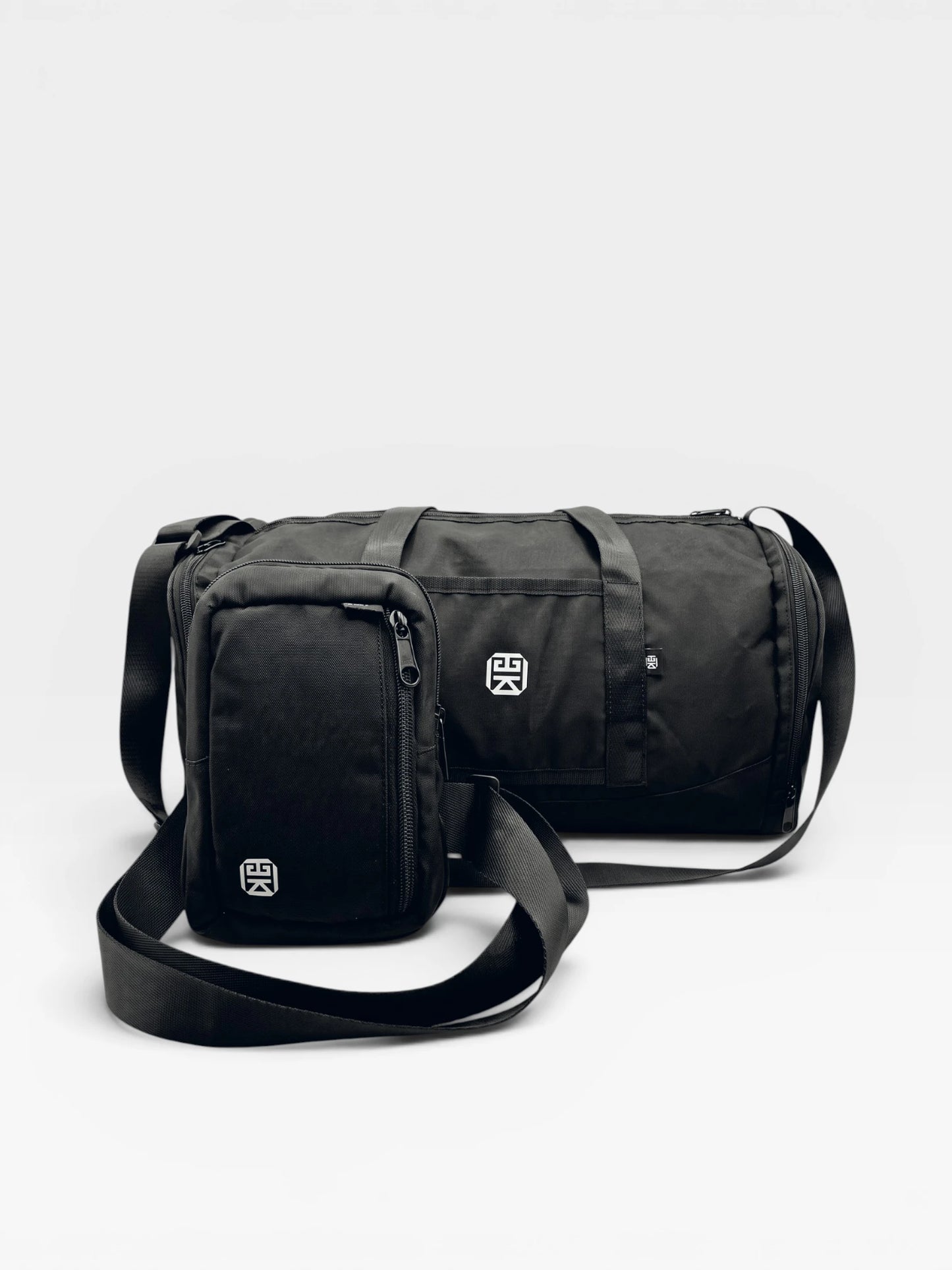 Set Dos Piezas Bolso Viajero + Bolso Pechera Portacelular — Liam & Oslo