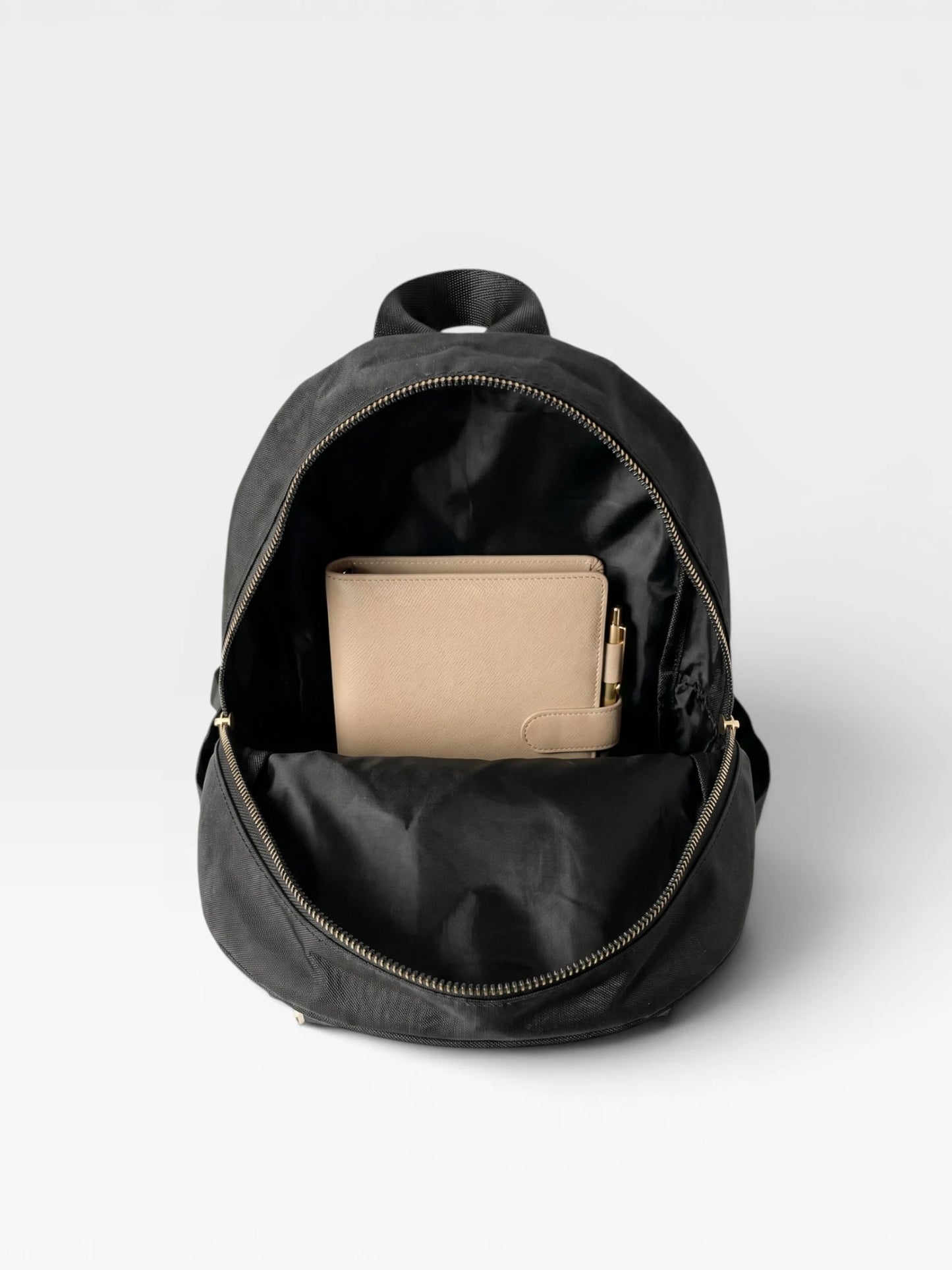 Bolso Morral Mediano Para Mujer - Negro y Beige (Oana)