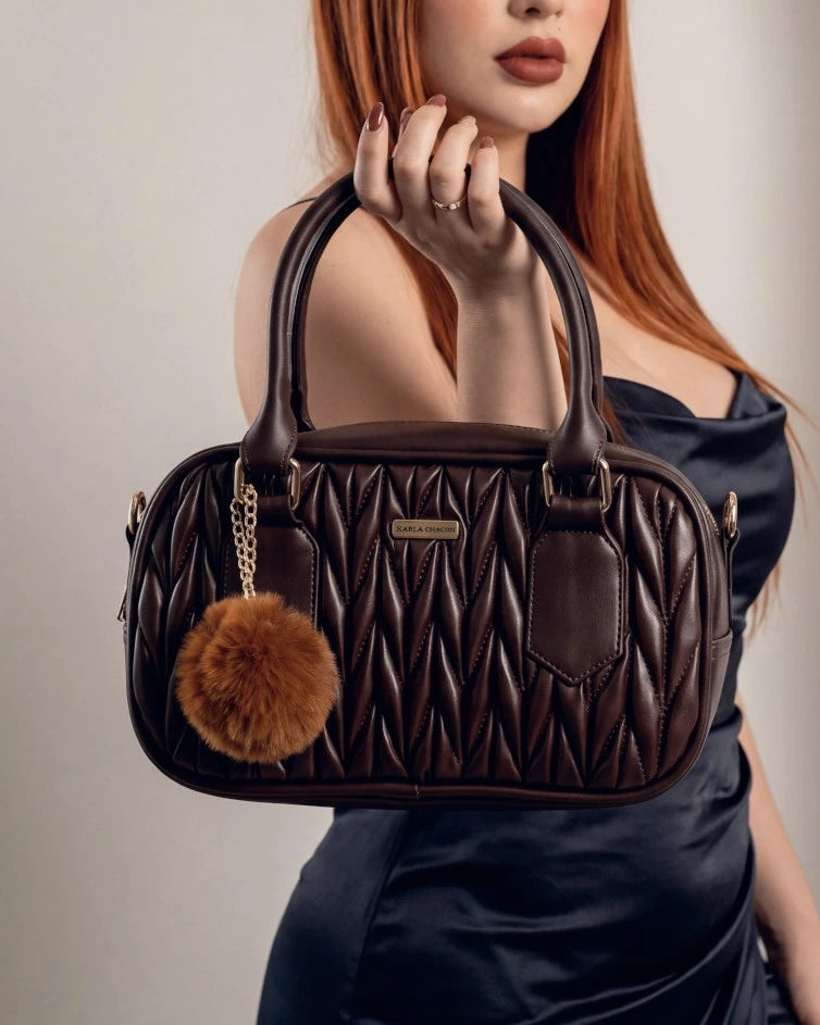 Bolso Boston de Mano con Strap y accesorio — Pau