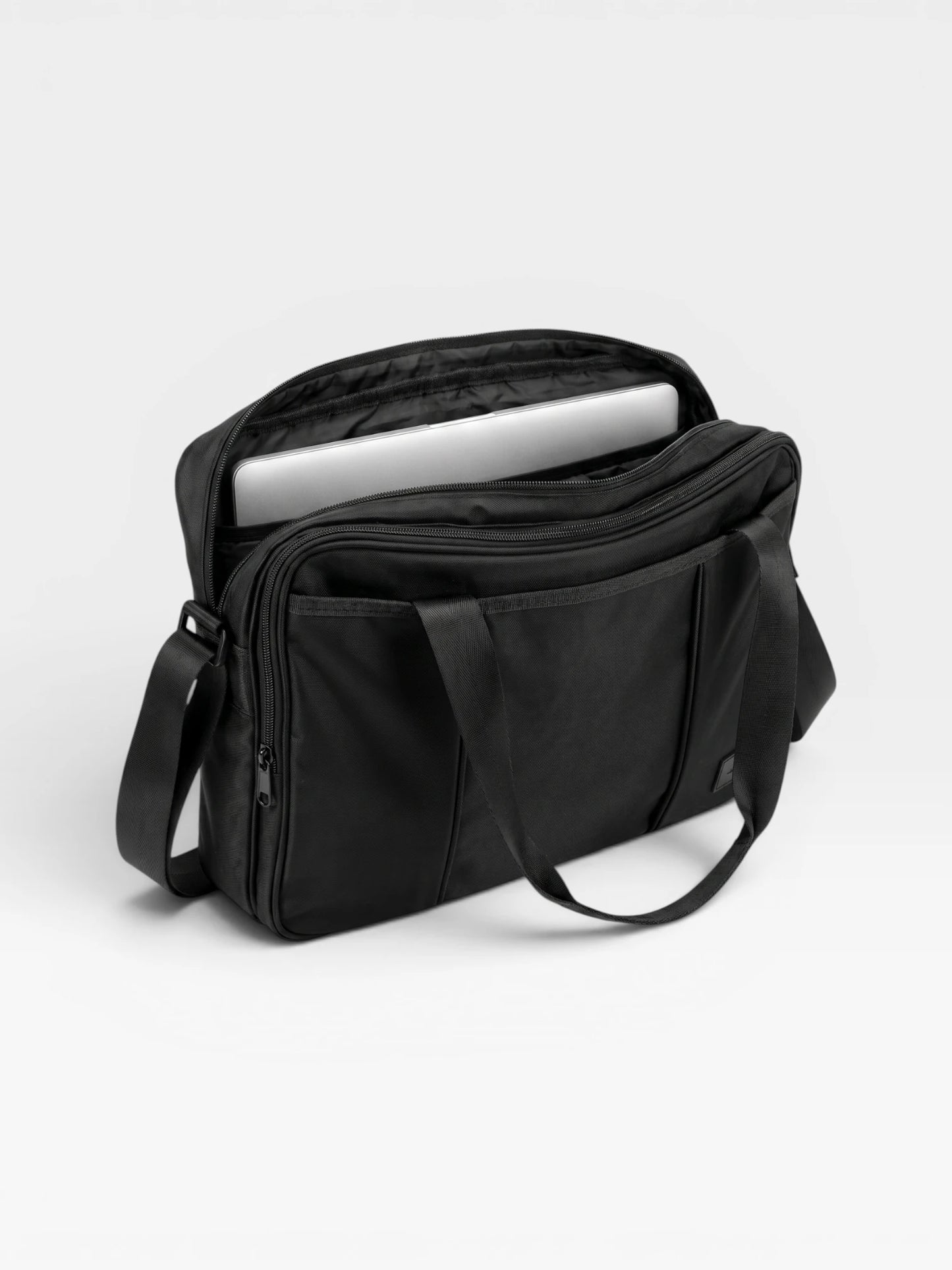 Bolso Maletín Portatil Portafolio Unisex Negro (Riga)