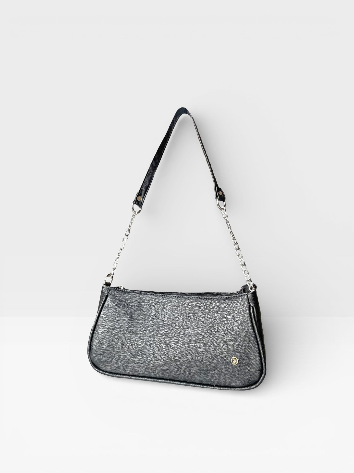 Bolso de Hombro Plateado y Negro (Romy)