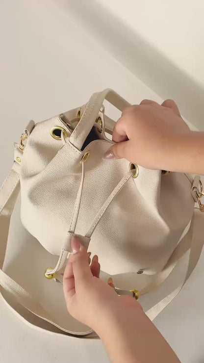 Bolso Doble Asa con Strap Removible Bucket Bag - Beige y Negro (Iris)