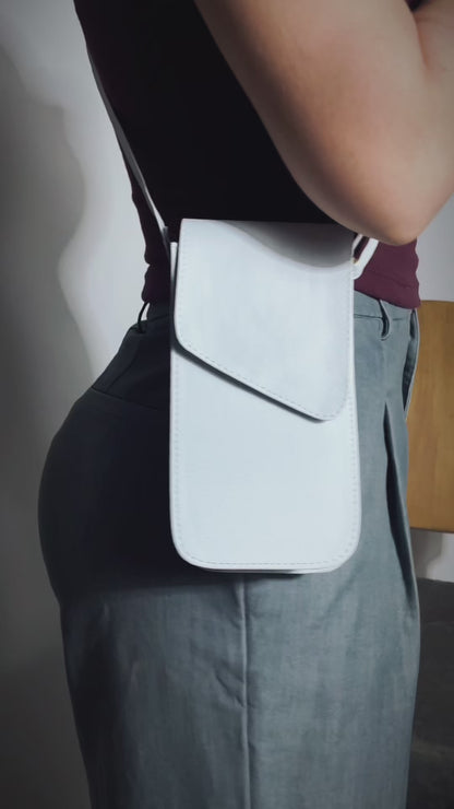 Bolso Portacelular Geny - Negro, Blanco y Miel